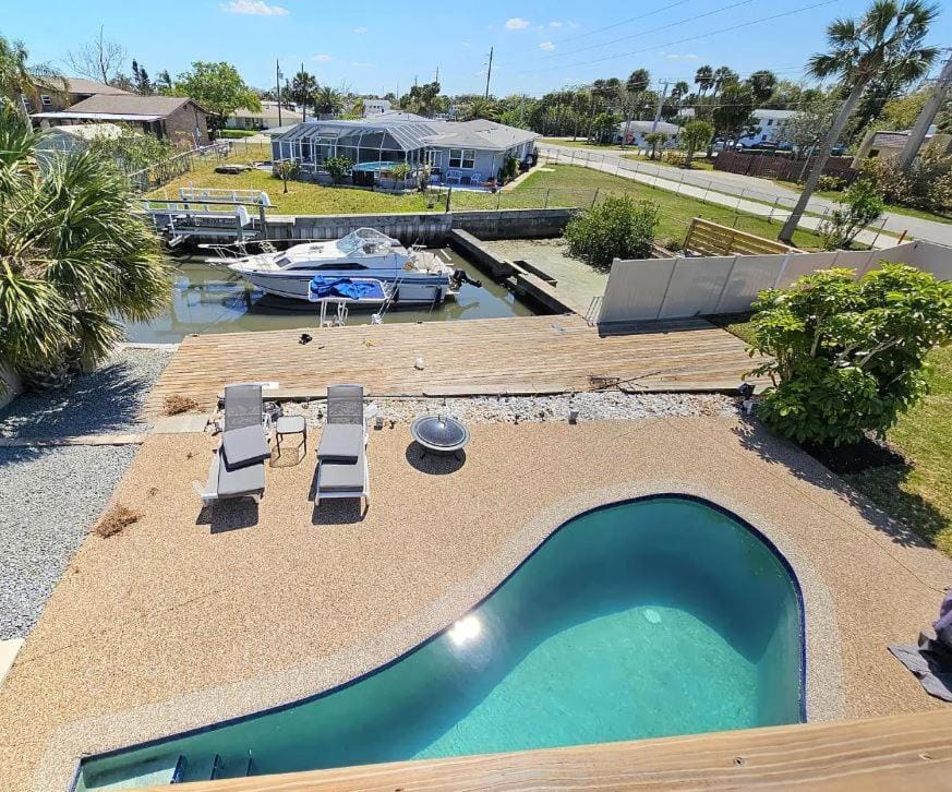 Balcony/Terrace, Swimming pool
