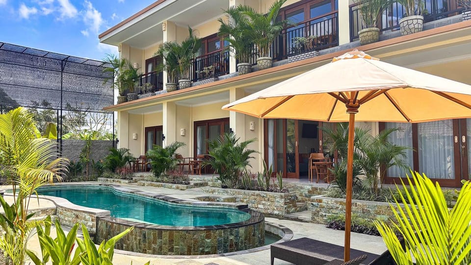Property building, Patio, Day, Garden view, Pool view, Swimming pool, Inner courtyard view, sunbed