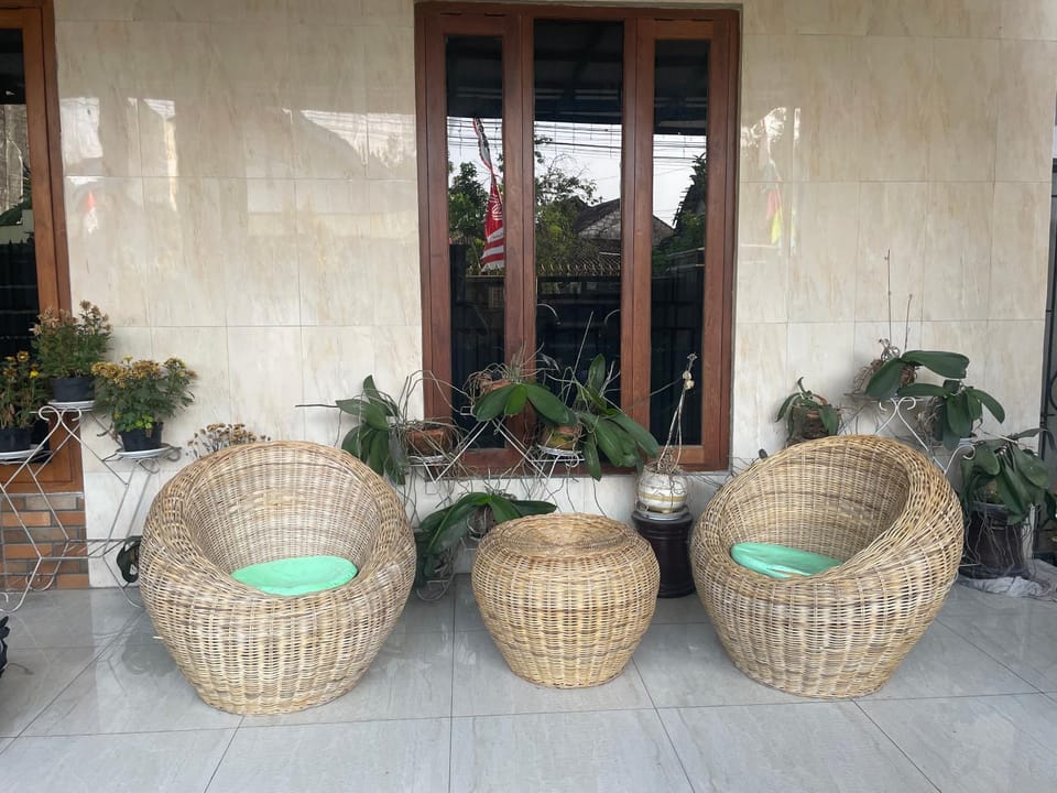 Living room, Lobby or reception, Seating area, Area and facilities