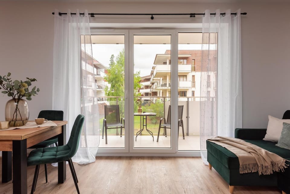 View (from property/room), Balcony/Terrace, Living room, Photo of the whole room, Seating area