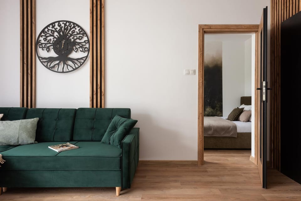 Bed, Living room, Photo of the whole room, Seating area, Bedroom
