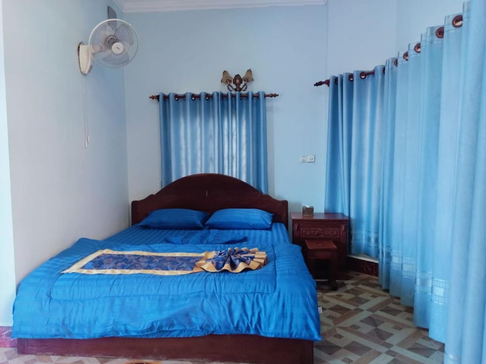 Good Day Kampot Guesthouse Bed and Breakfast in Cambodia