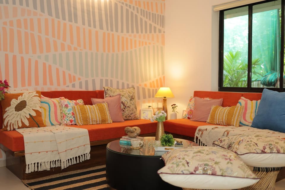 Living room, Seating area