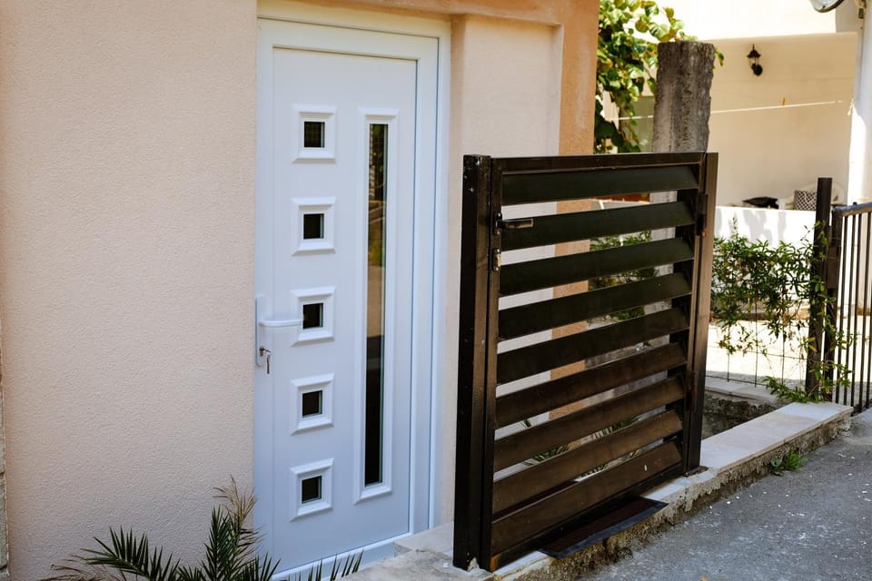 Twins Apartment in Kotor Municipality