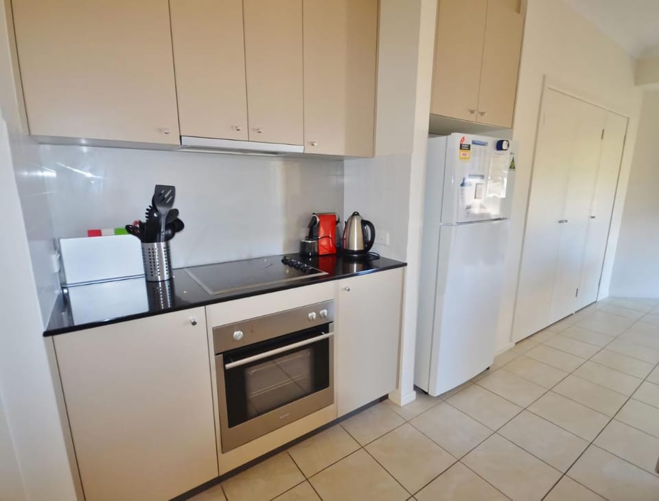 Sandpiper 8 - Close to Town and Beach House in Inverloch