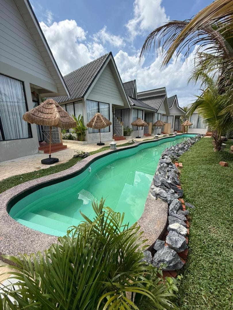 Patio, Day, Natural landscape, Garden, Garden view, Pool view, Swimming pool