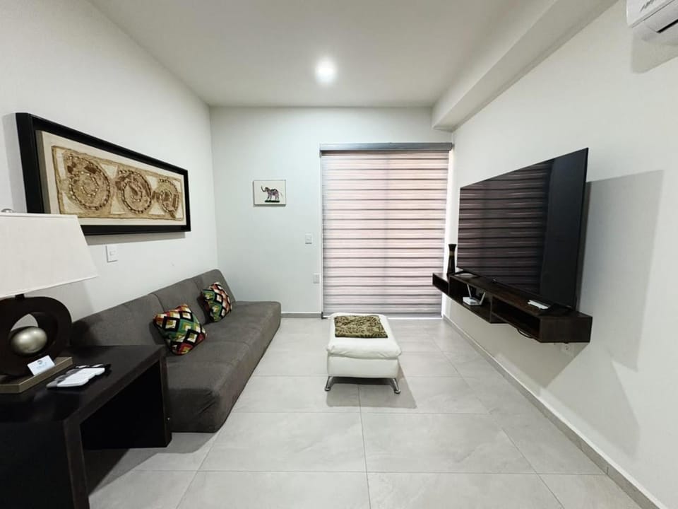 TV and multimedia, Living room, air conditioner