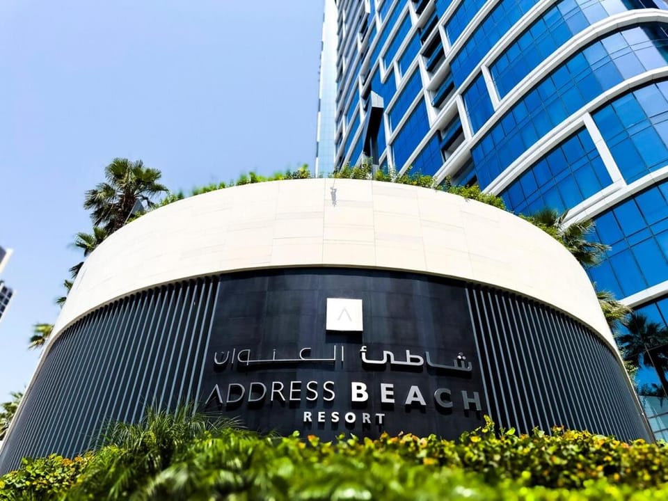 ADDRESS BEACH RESORT Residence Million Dollar View 39th floor DXB AIRPORT VIP Shuttle option Apartment in Dubai