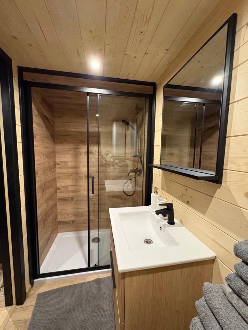 ToTu Tiny House Sauna & wanna ogrodowa House in Masovian Voivodeship