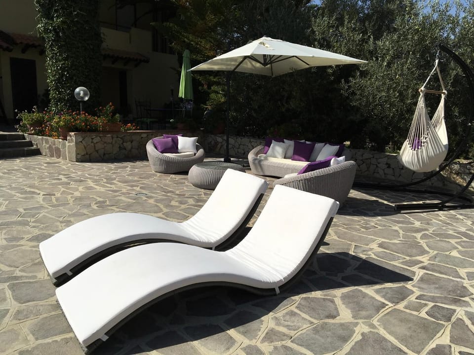 Property building, Garden, Swimming pool