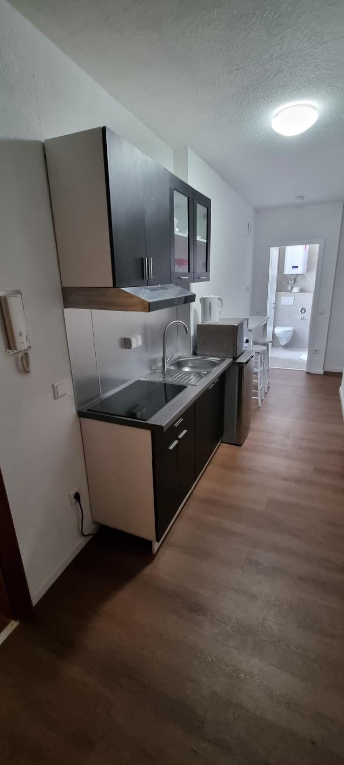 Kitchen or kitchenette, Kitchen or kitchenette, stove
