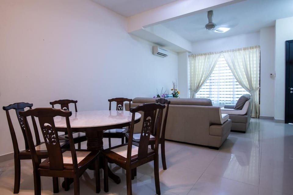 Spacious 4BR Double Storey Home Balik Pulau House in Penang