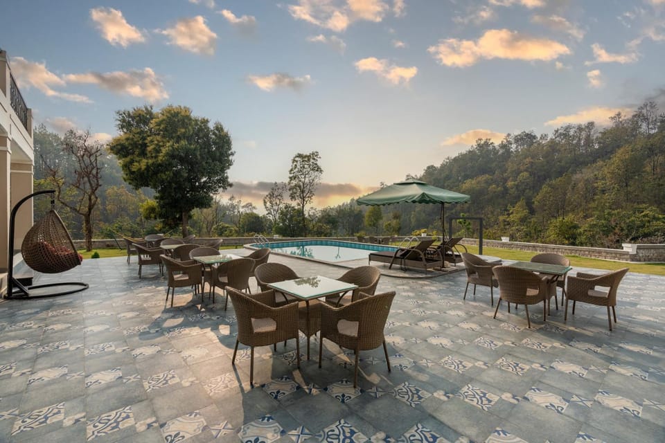Patio, Spring, Day, Natural landscape, Garden, Garden view, Mountain view, Swimming pool