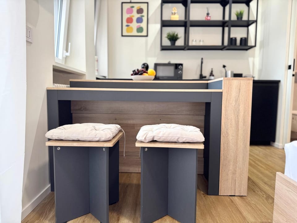 Bed, Kitchen or kitchenette, Photo of the whole room
