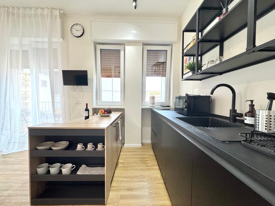TV and multimedia, Kitchen or kitchenette, Dining area, minibar, stove