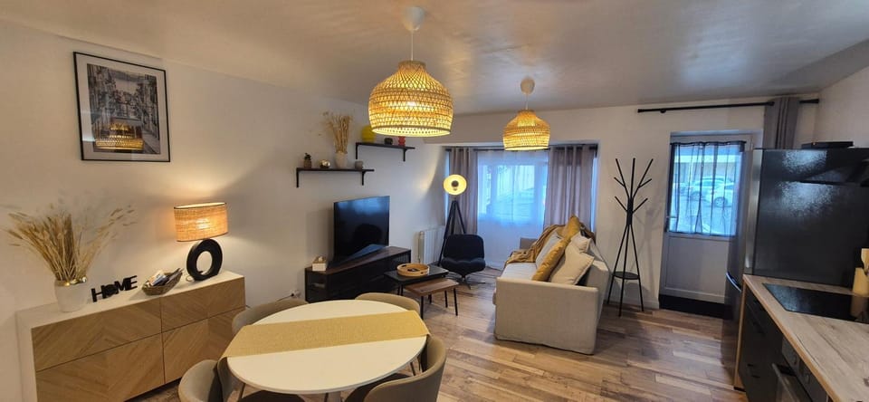 Le ST Martin, Appartement de 45 m avec chambre séparé Apartment in Normandy