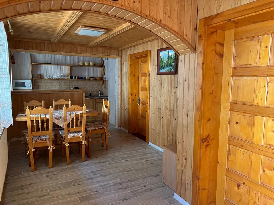 Шовкова косиця House in Ukraine