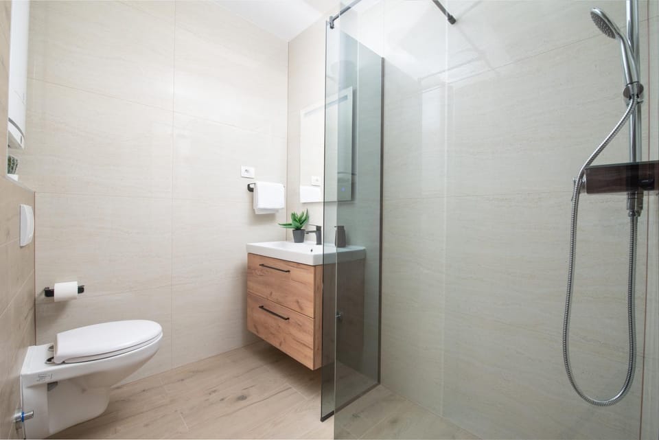 Shower, Toilet, Bathroom