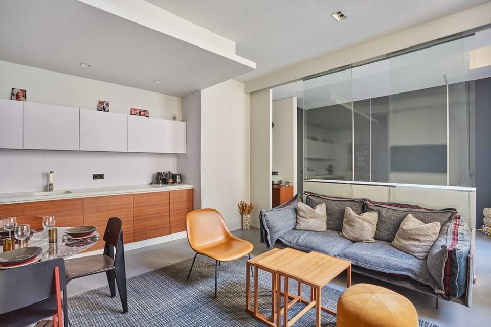 Kitchen or kitchenette, Living room, Dining area