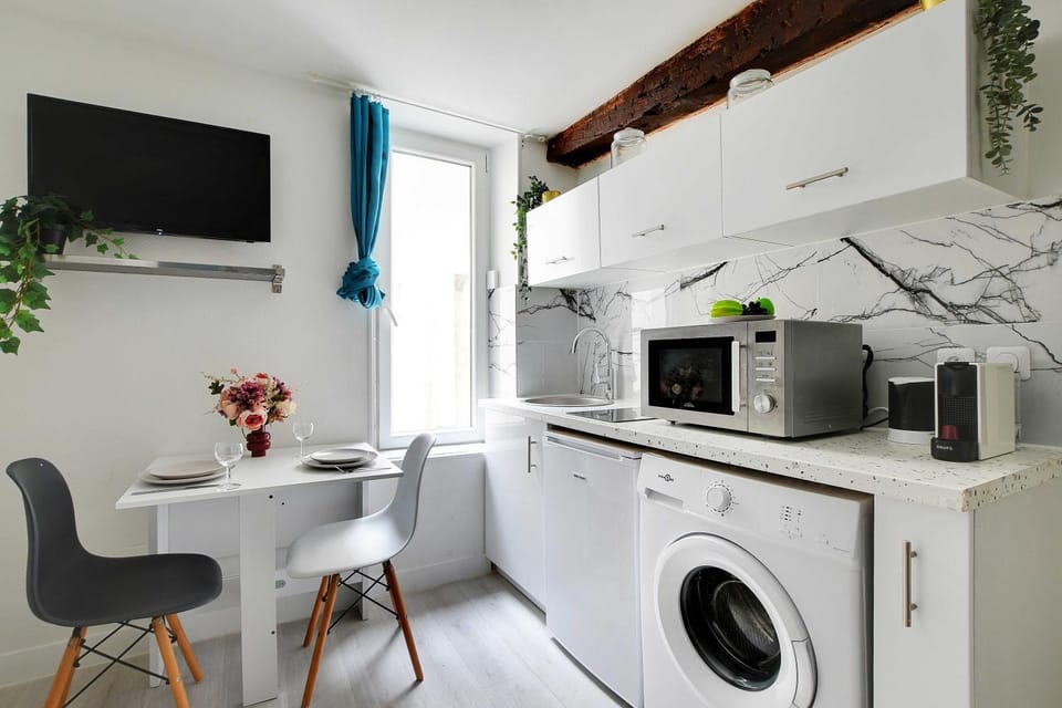 TV and multimedia, Kitchen or kitchenette, Dining area, oven