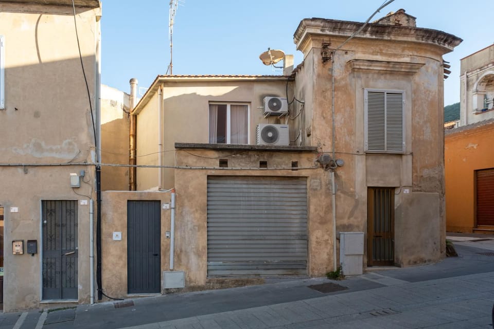 Property building, City view