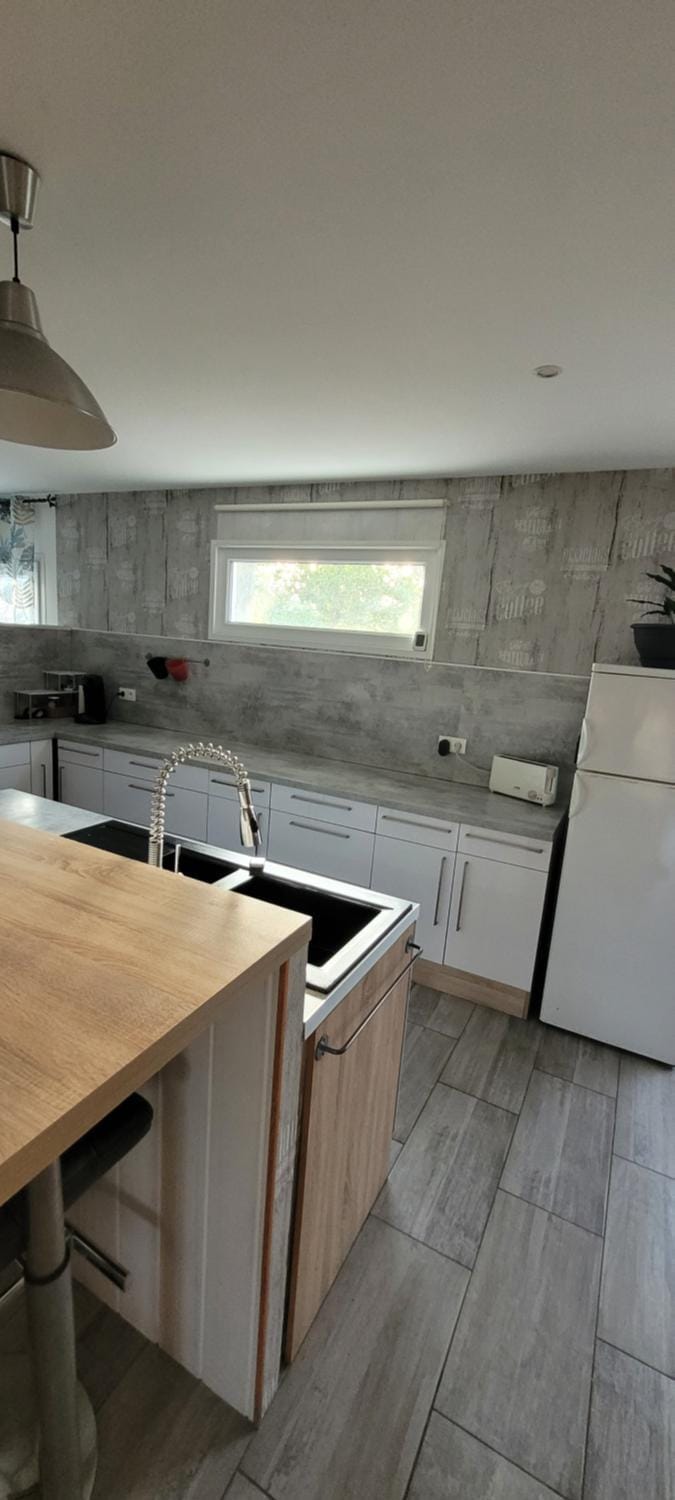 Kitchen or kitchenette, Kitchen or kitchenette