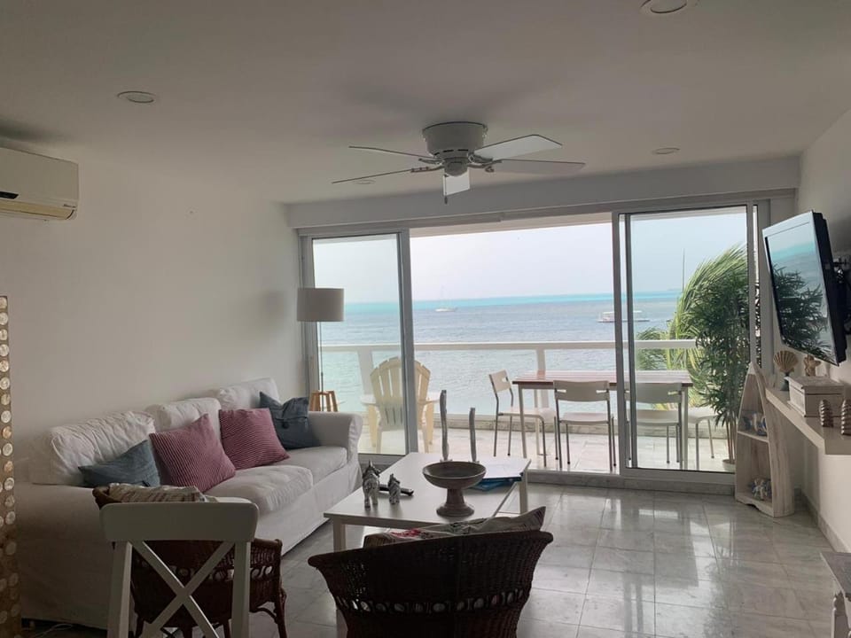 Balcony/Terrace, Living room, Sea view