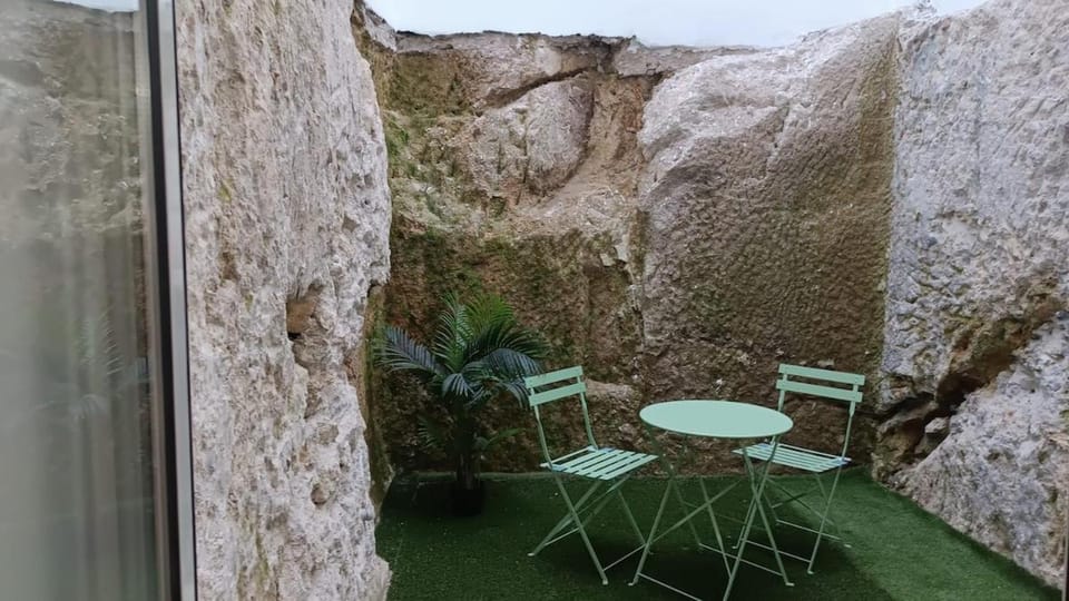 Open-Air Terrace Studio in Historic Heart of Porto Apartment in Porto