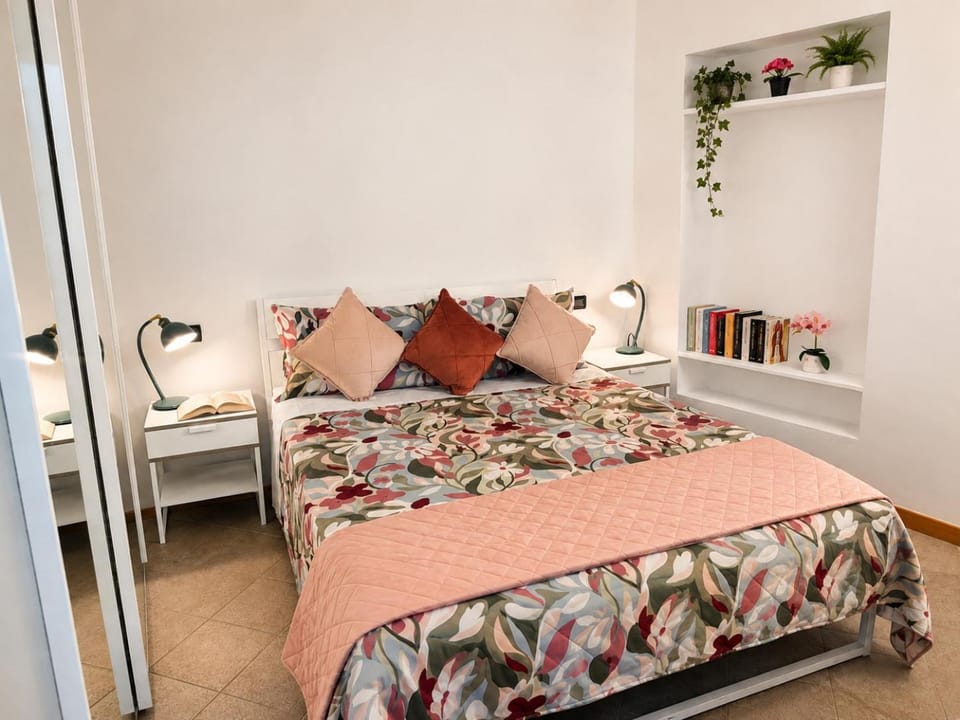 Santo Spirito Oltrearno central cozy flat Apartment in Florence