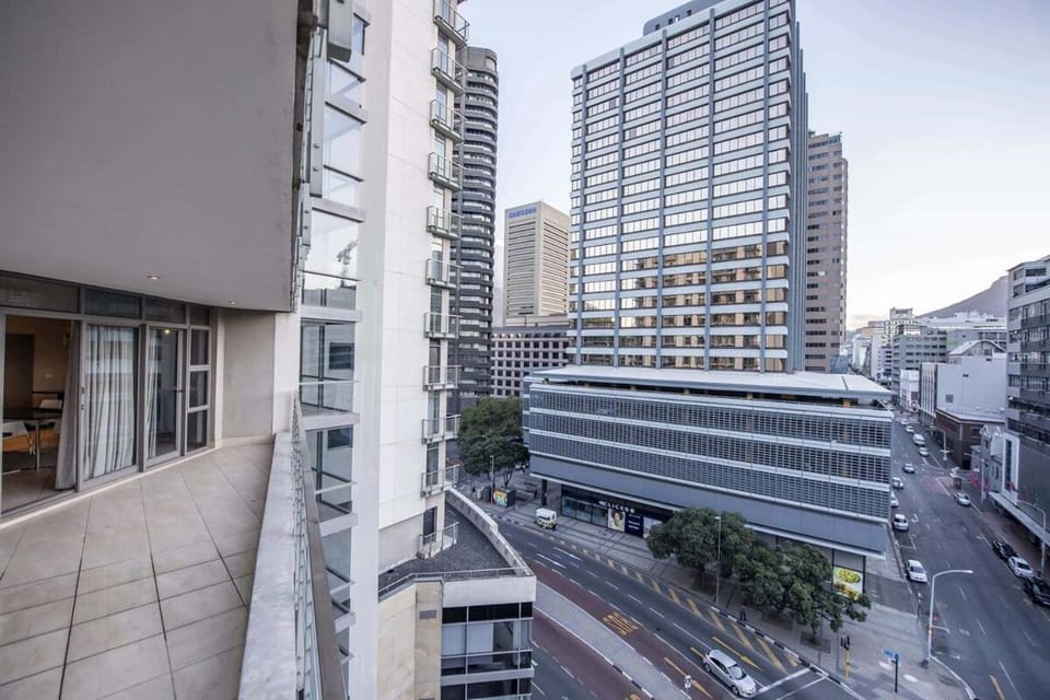 The Icon 1 Bedroom Apartment on High Floor Apartment in Cape Town