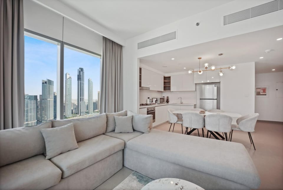 Living room, Seating area, Dining area