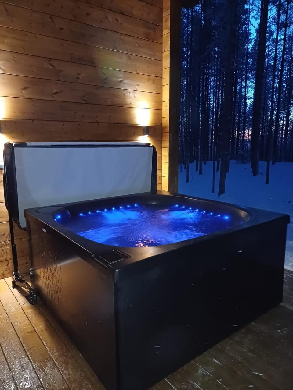 Patio, Hot Tub