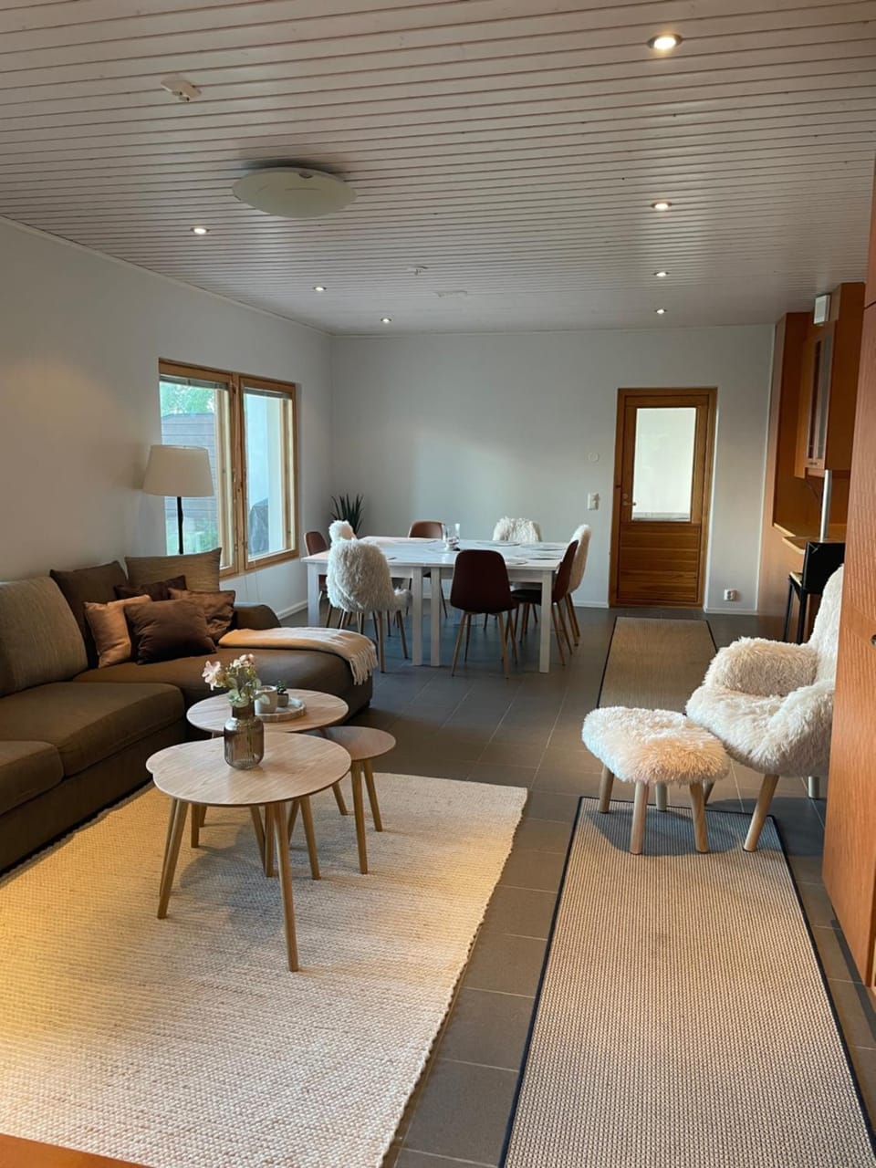 Living room, Dining area
