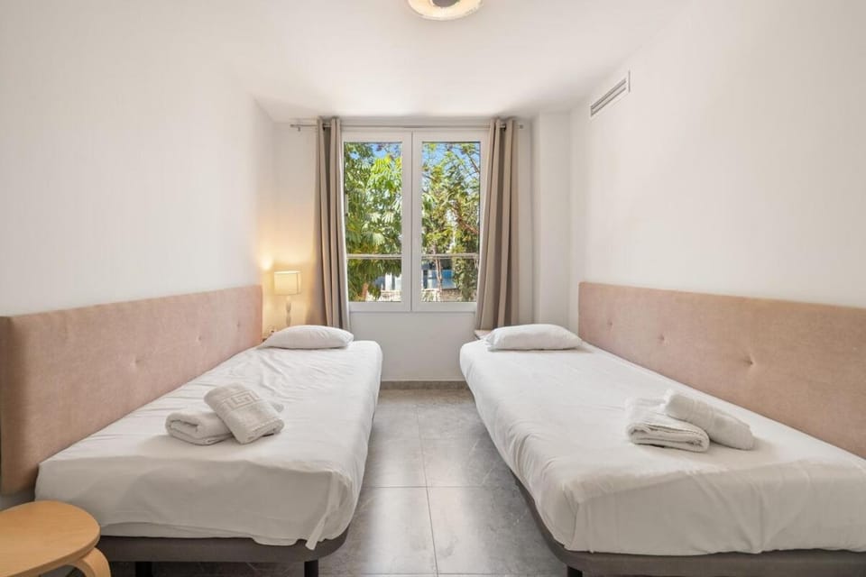 Beautiful Beachfront 2-bed in Playa Bella - RDR501 Apartment in Costa del Sol