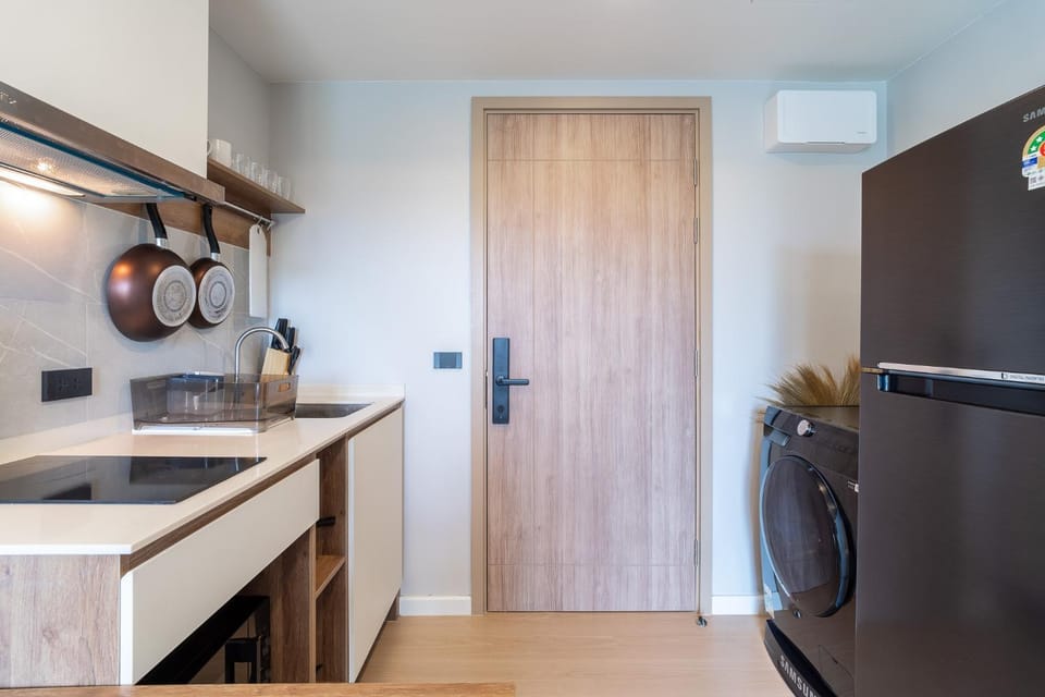 Kitchen or kitchenette, stove
