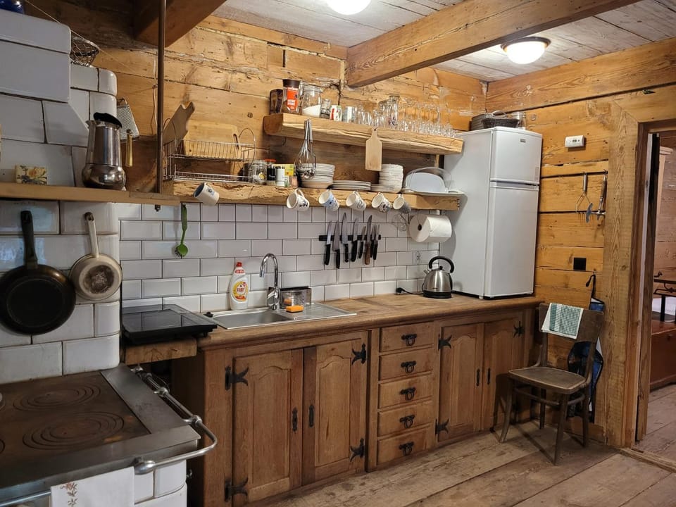 Kitchen or kitchenette, stove