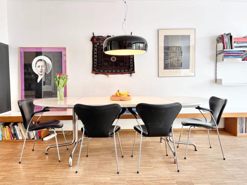 Seating area, Dining area