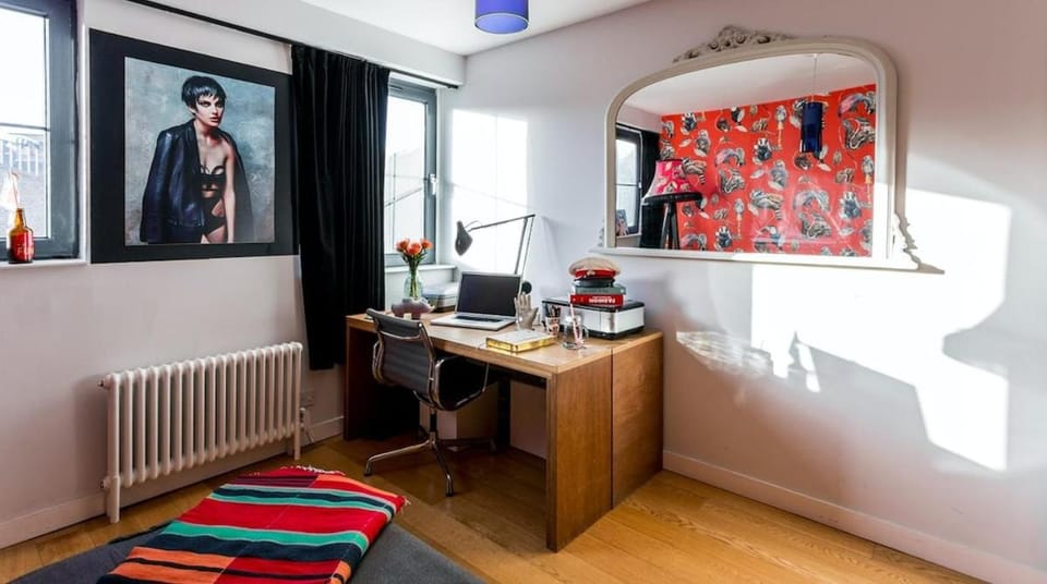 Bright & Big 2 Bed Loft in trendy Stoke Newington Apartment in London Borough of Islington