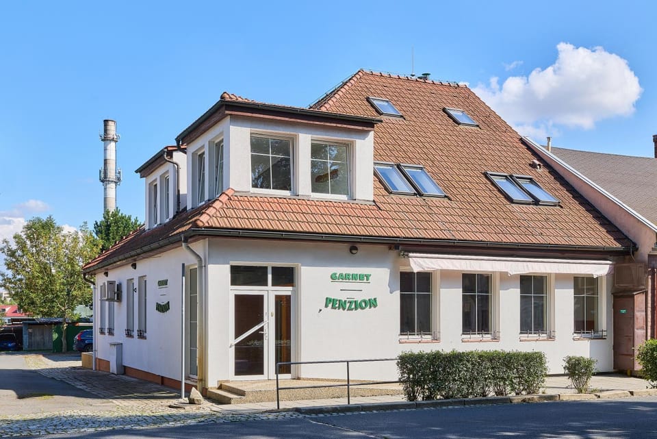 Property building, Location