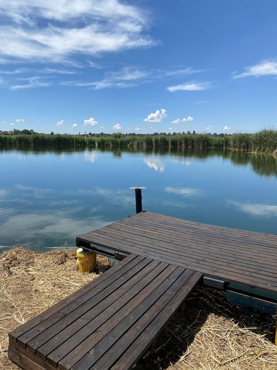 Lakeside Studio Sleeps max 2 Apartment in Gauteng