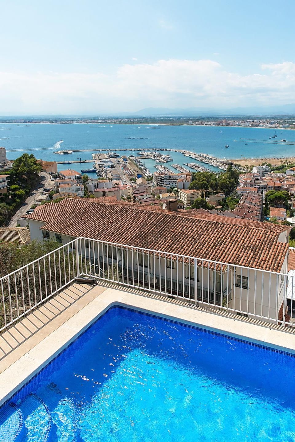 Sea view, Swimming pool