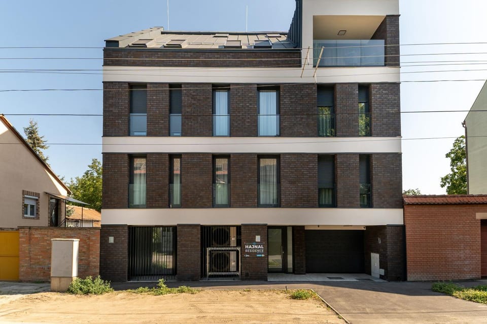 Property building, Street view