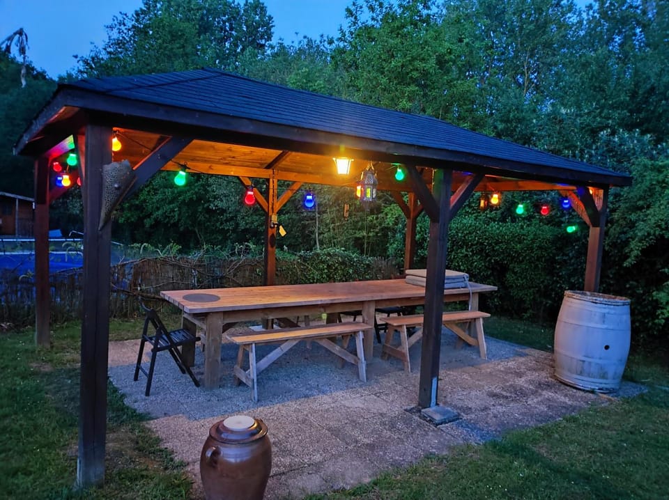 Patio, Dining area