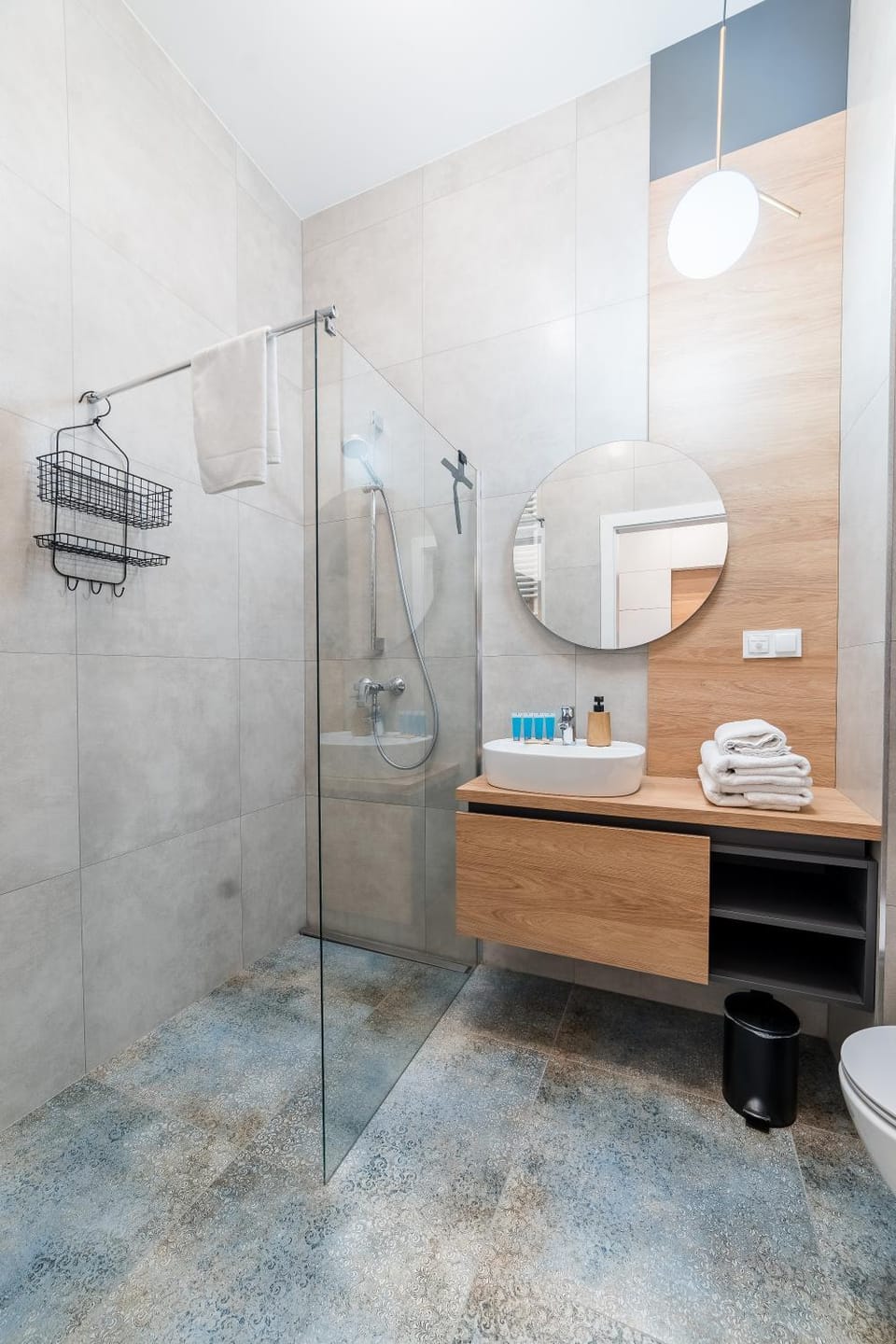 Shower, Bathroom, towels