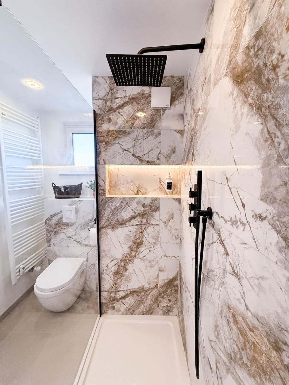 Shower, Toilet, Bathroom
