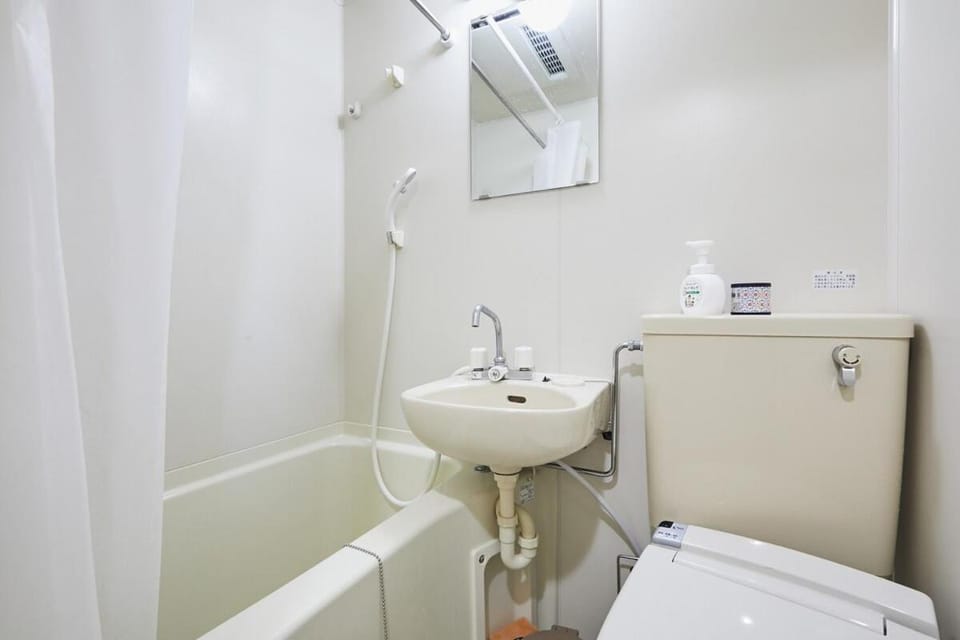 302 Nishi-Shinjuku-Gochome Station 5 minutes on foot Apartment in Shinjuku