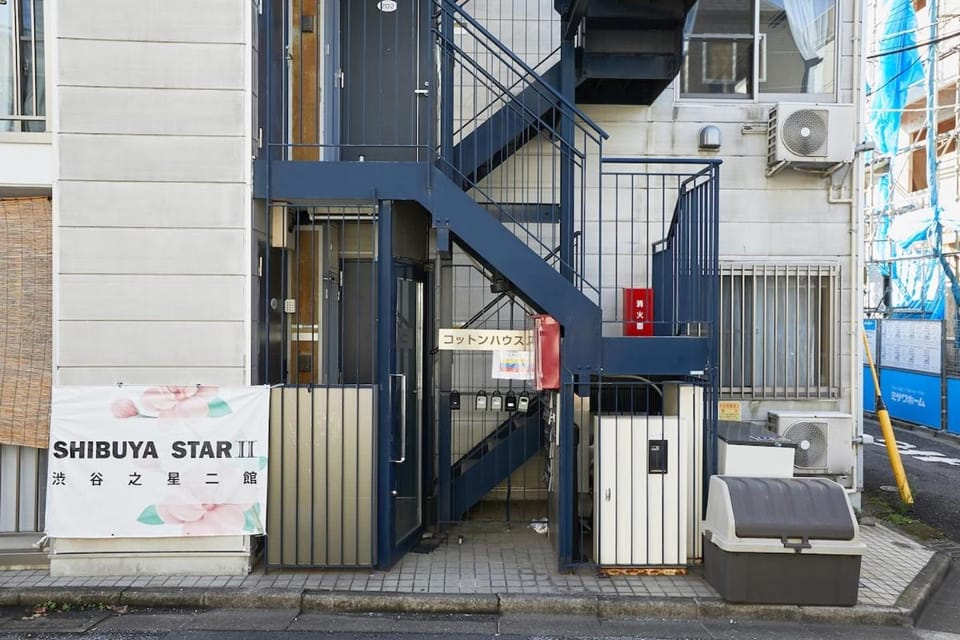 302 Nishi-Shinjuku-Gochome Station 5 minutes on foot Apartment in Shinjuku