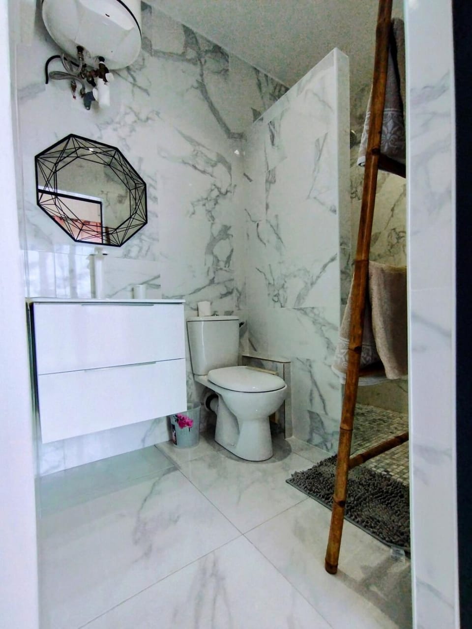 Shower, Toilet, Bathroom