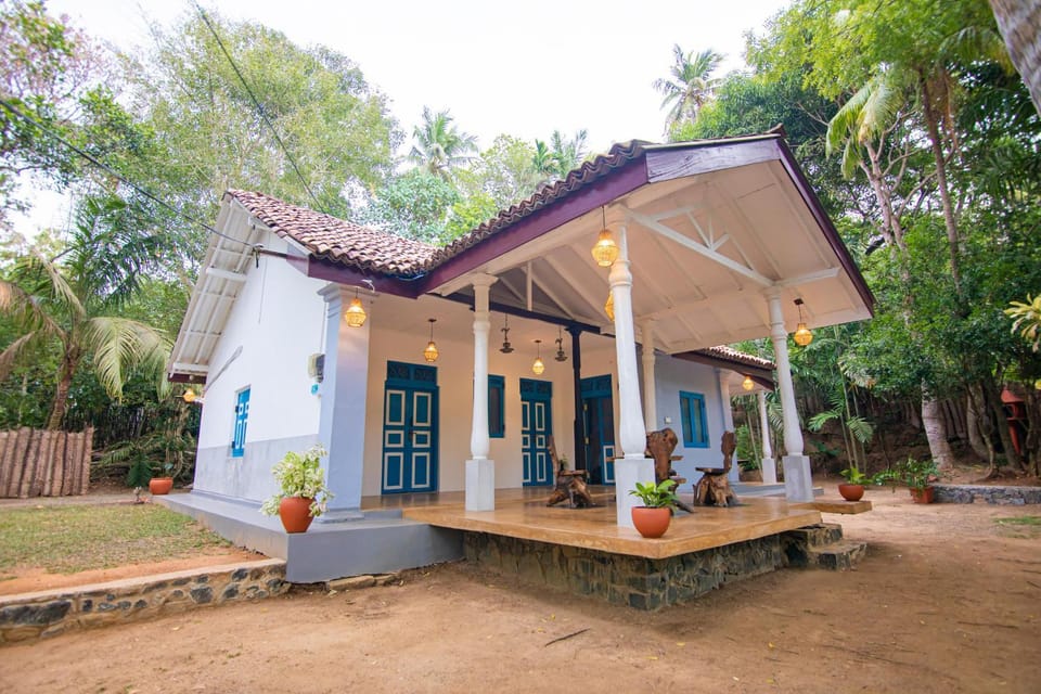 Honey Comb Hotel in Southern Province