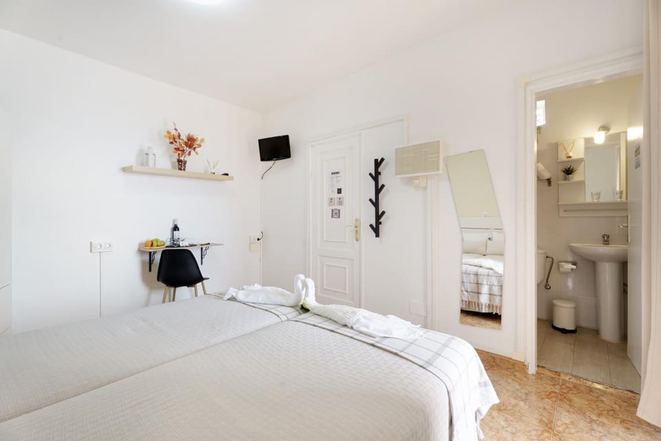 Living room, Bedroom